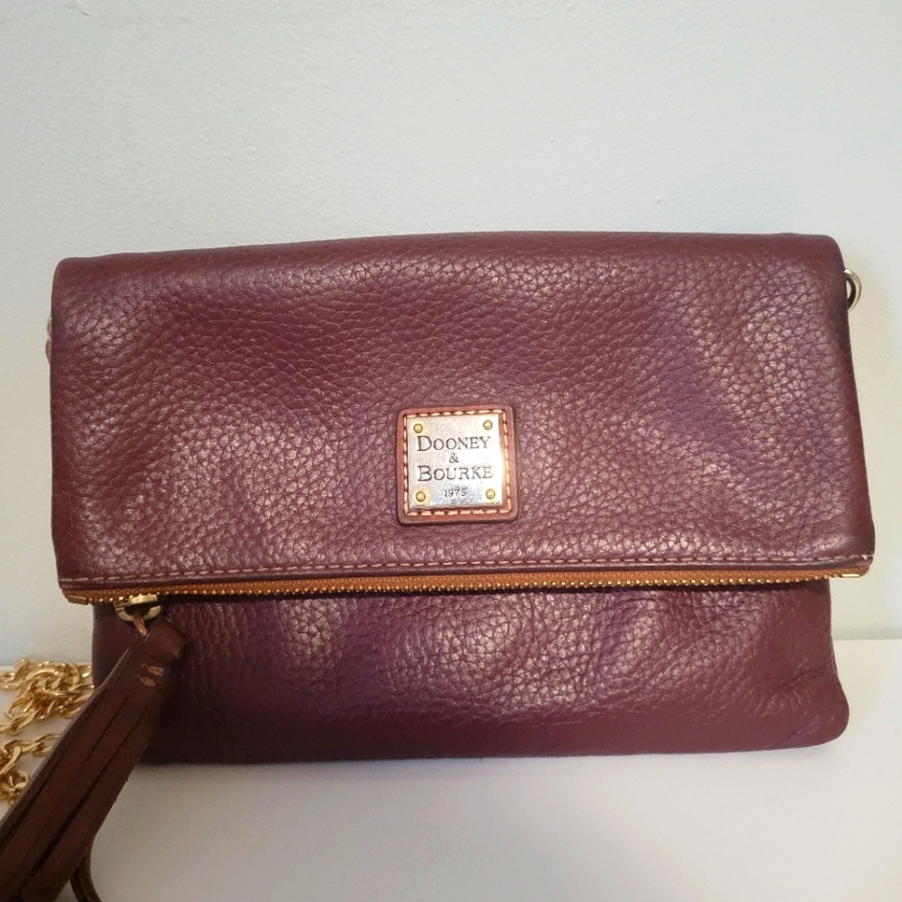 Dooney And Bourke Burgandy Cross Body With  Unbrabded Gold Chain. GUC